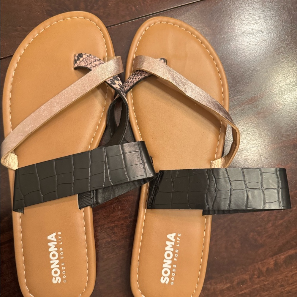 Sonoma, Stylish Black and Tan Women's Sandals
